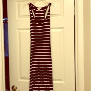 Roundneck black white strip maxi dress